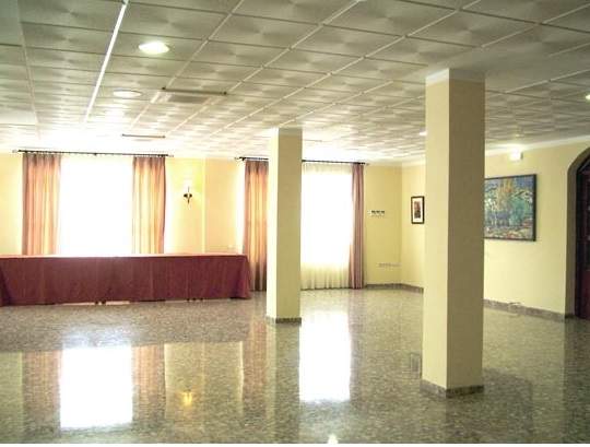 Hotel R&iacute;o Piscina **